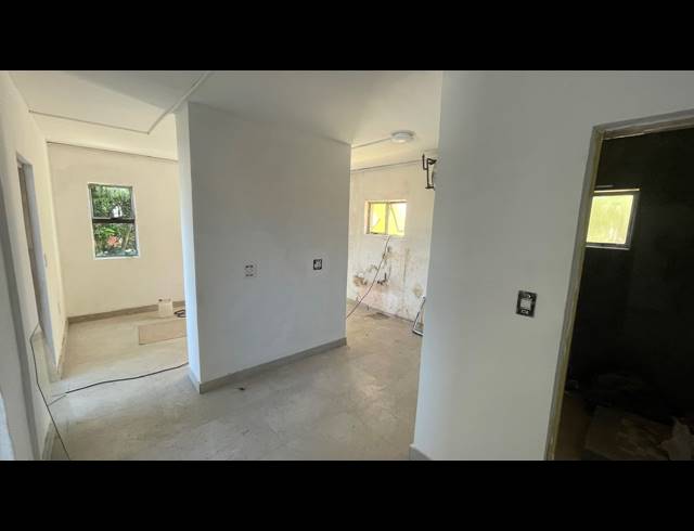 11 BEDROOM APARTMENT BLOCK FOR SALE IN BULWER